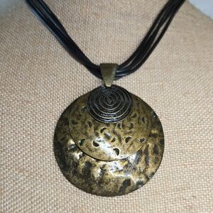 Vintage Premiere Designs Textured Metal Round Disc Pendant Corded Necklace
